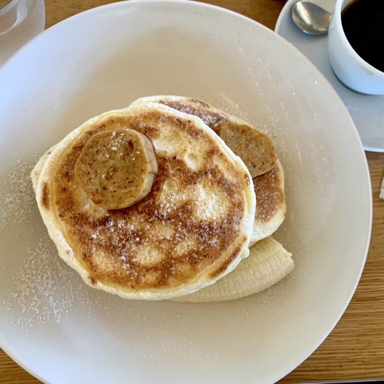 ビルズ東急プラザ表参道原宿店 リコッタパンケーキをいただく