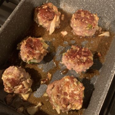 【ヘルシー】春キャベツたっぷりつくね。ビールや日本酒のお供に！